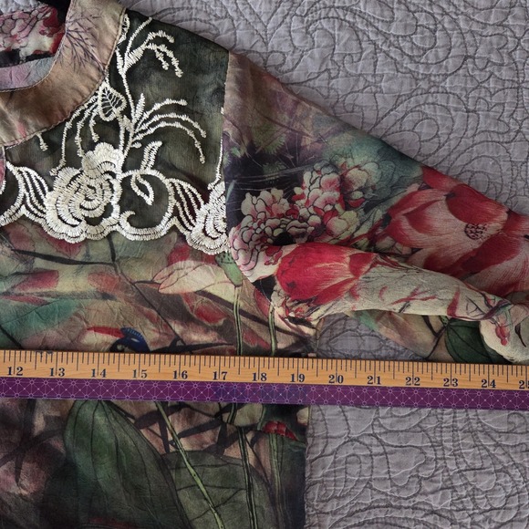 Womens XS S Blouse Semi Sheer Tunic Embroidered Boho Artsy Abstract Watercolor - Picture 6 of 7